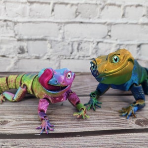 Articulated Gecko - 3 Styles- Baby/Adult 80+ Colors -  Flexible Sensory Toy