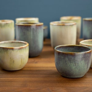 Unique handmade ceramic beaker in Scottish heather-inspired colors - Perfect for coffee or tea - A must have for your morning routine