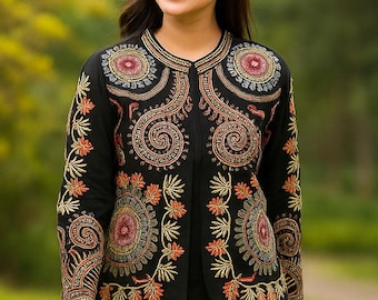 Chaqueta bordada Banjara para mujer, abrigo bohemio para festivales, abrigo tradicional indio, chaqueta tribal negra