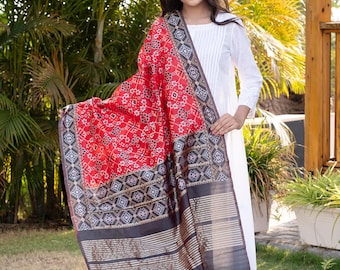 Dupatta tradicional de seda patola [roja y marrón]