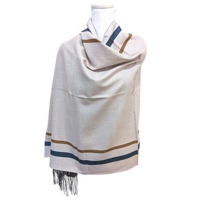 100 % Woolen Scarf, Reversible Double Sided, Warm Soft Winter Scarves, Wool Shawl, Unisex Scarf For Women And Men, Ladakhi Cashmere Scarf