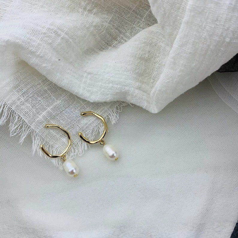 Dainty Cute Minimal Earring Irregular Natural Pearls Hoop Earring Christmas Holiday New Year Birthday Gift Silver S925