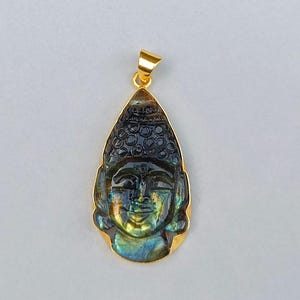 Natural Labradorite Hand Carving Budha Head Pendant |Flash Labradorite Buddha Head Jewelry |Gemstone Buddha Head |Gold Pendant |Gift Pendant