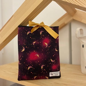 Magic Booksleeve | Padded Book Sleeve | Bookcover