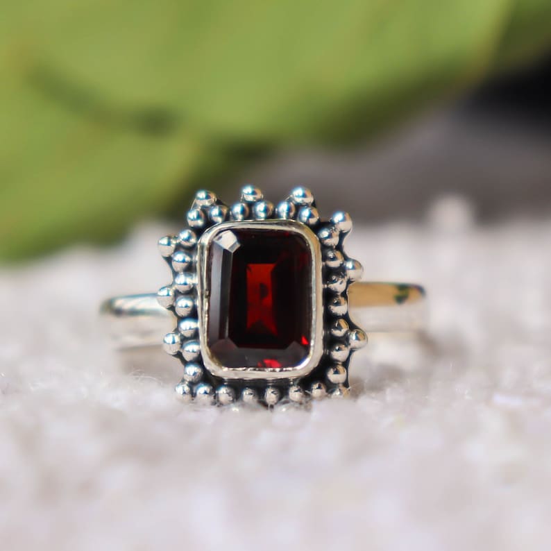 Garnet Ring Beautiful Ring 925 Sterling Silver Ring Designer Ring Boho Natural Garnet Ring Statement Ring Handmade Garnet Jewellery