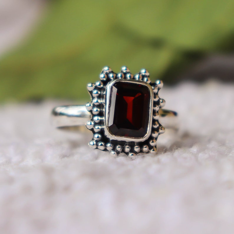 Garnet Ring Beautiful Ring 925 Sterling Silver Ring Designer Ring Boho Natural Garnet Ring Statement Ring Handmade Garnet Jewellery