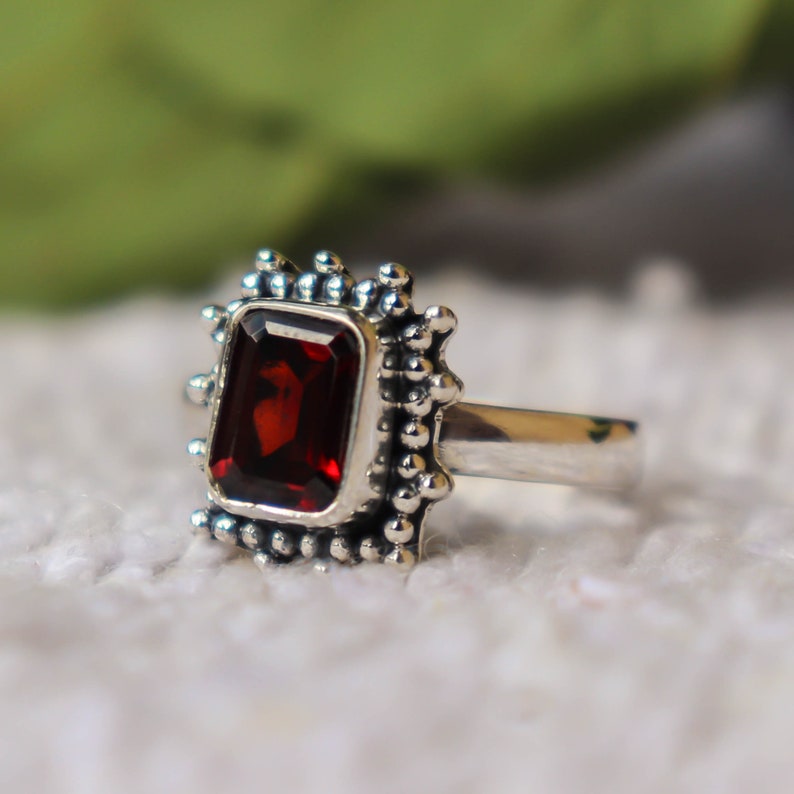 Garnet Ring Beautiful Ring 925 Sterling Silver Ring Designer Ring Boho Natural Garnet Ring Statement Ring Handmade Garnet Jewellery