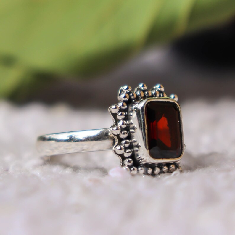 Garnet Ring Beautiful Ring 925 Sterling Silver Ring Designer Ring Boho Natural Garnet Ring Statement Ring Handmade Garnet Jewellery