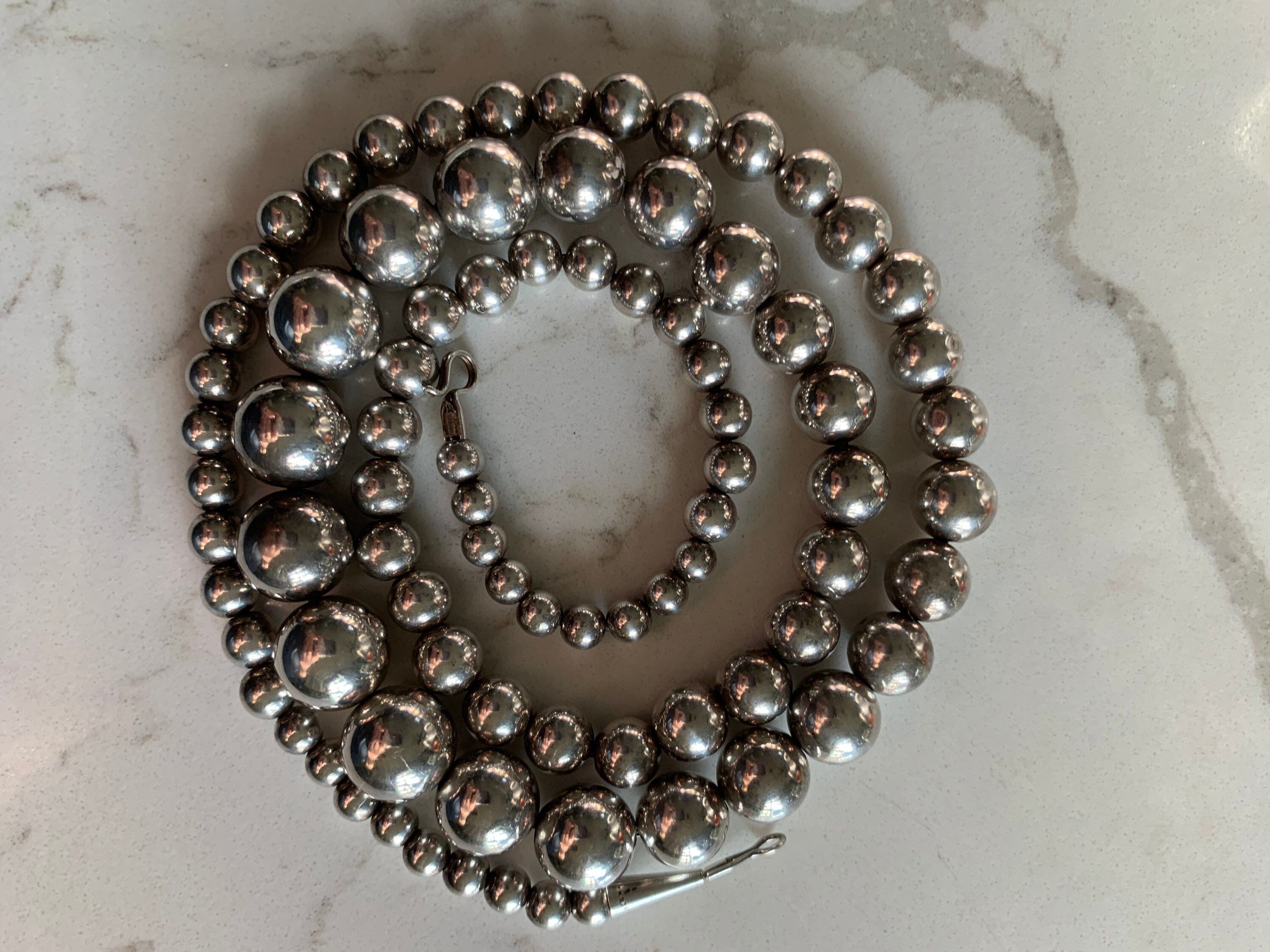 Vintage Navajo Pearls Stunning 29 Inch Graduated Pearls. - Etsy