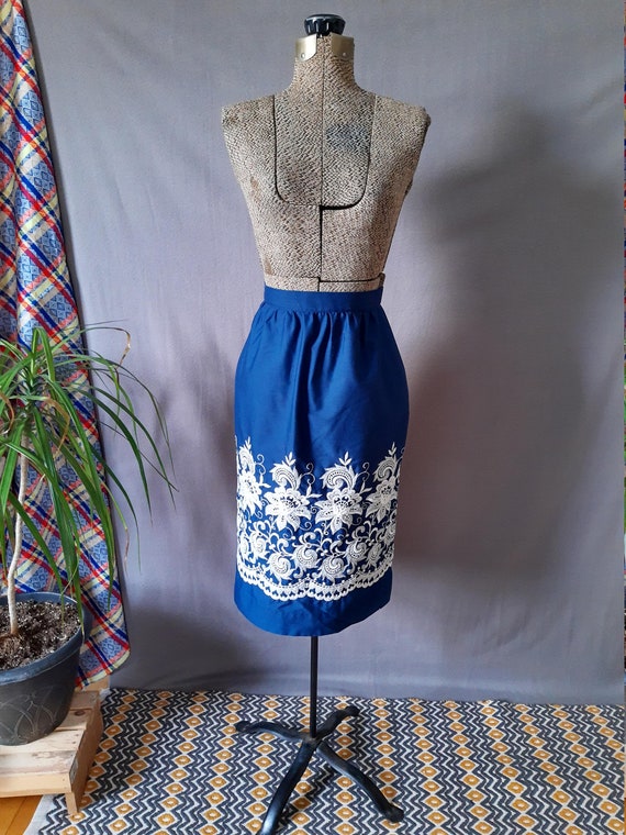 Vintage Handmade Embroidered Skirt/ Navy and White Floral Skirt