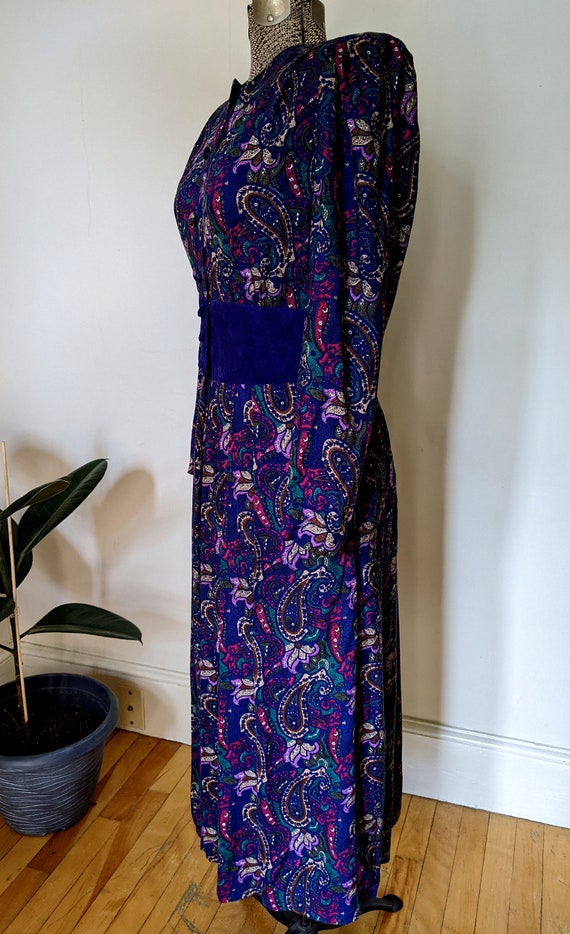 80s Purple Jewel Tone Paisley Dress with Suede Co… - image 4