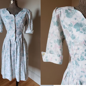 80s white Floral Drop Waist Dress with Sweetheart Neckline and Puffed Sleeves/ Medium