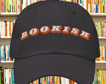Chapeau brodé livresques, Cadeau pour amoureux des livres, Cadeaux sur le thème du livre Booktrovert, Cadeau lecteur, Bookstagram Booktok Merch, Choses livresques, Chapeau de lecteur