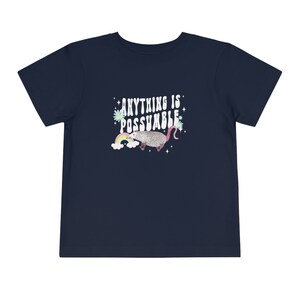 Camiseta de zarigüeya para niños Camiseta de zarigüeya para niños pequeños Regalo de zarigüeya para niños Camiseta retro de animales del arco iris para niños Camiseta positiva para niños pequeños Navy