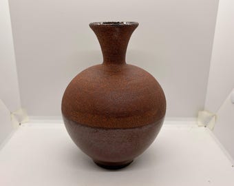 Bud vase w/half glaze