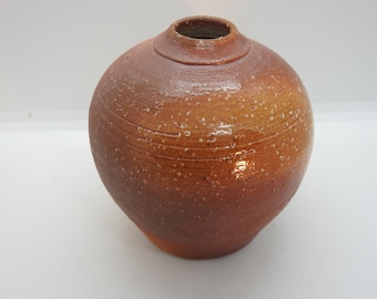 Small round bud vase