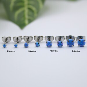 Pair of 316L Surgical Steel Blue Opal Prong 2mm 3mm 4mm 5mm Piercing Earrings Stud