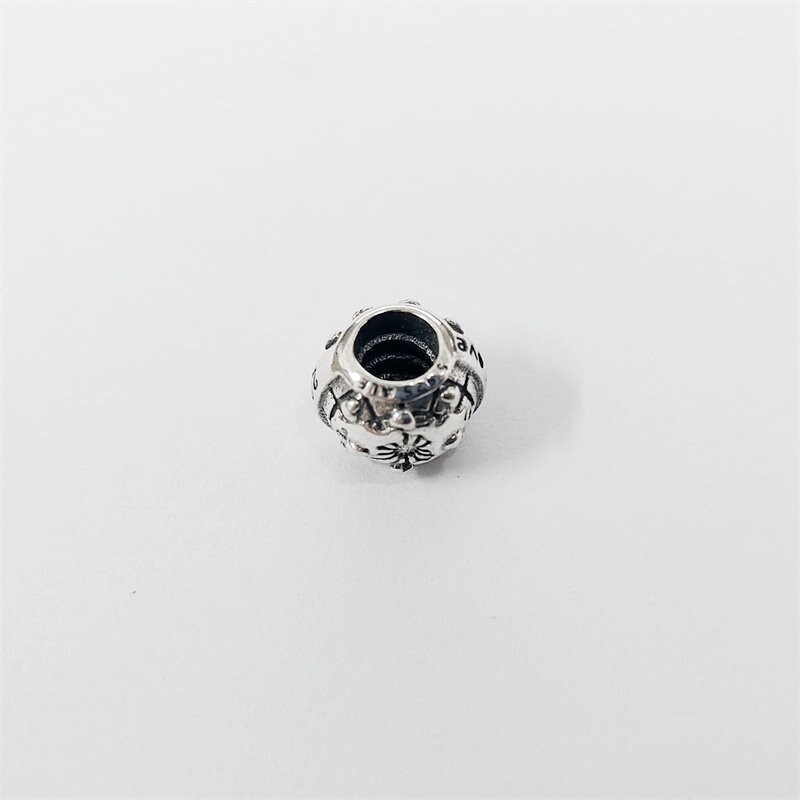 Pandora charm - Etsy España