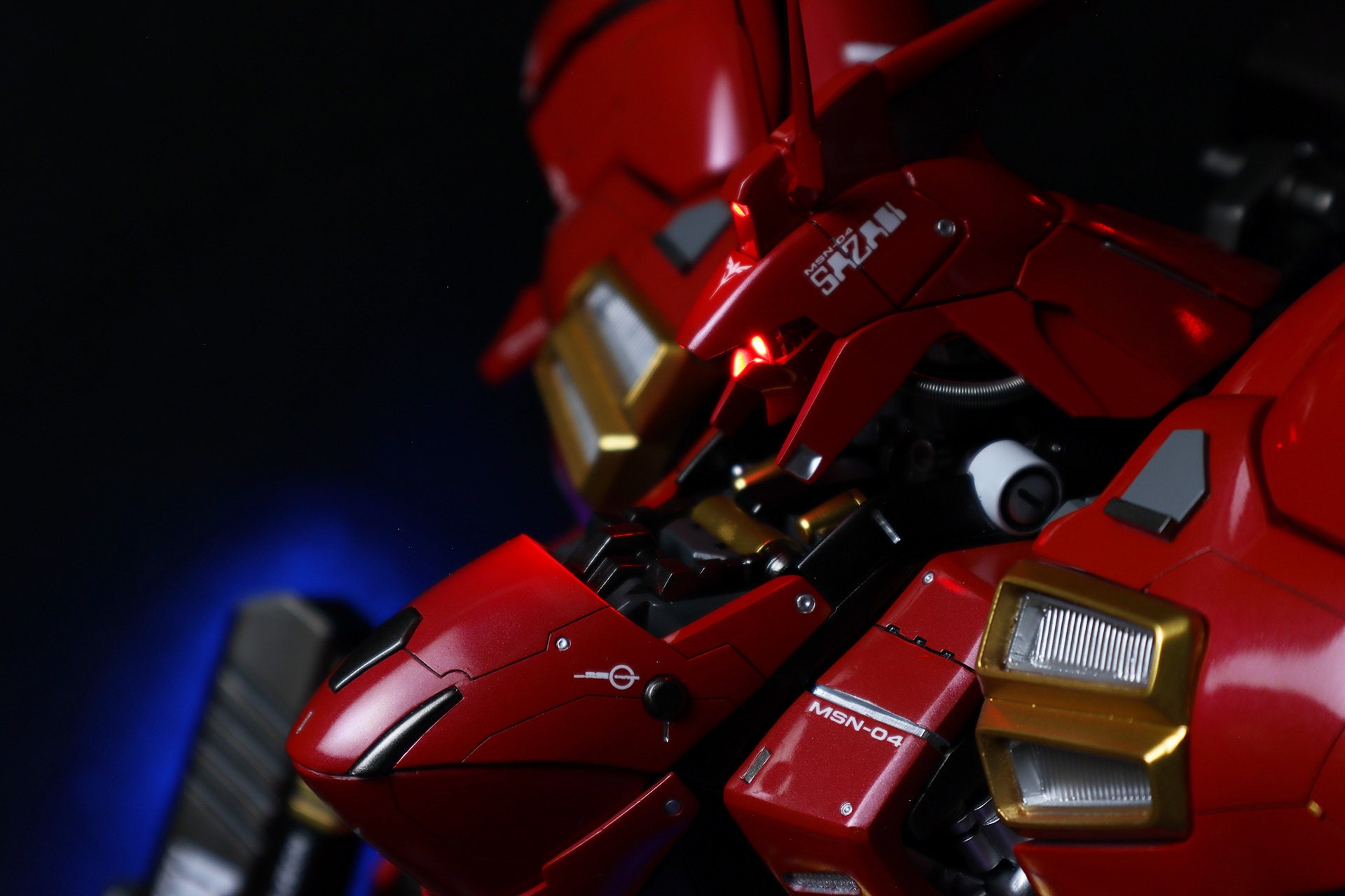 世界初、世界最大級の1/72 GSBサザビーをジオラマで再現！ - Etsy 日本