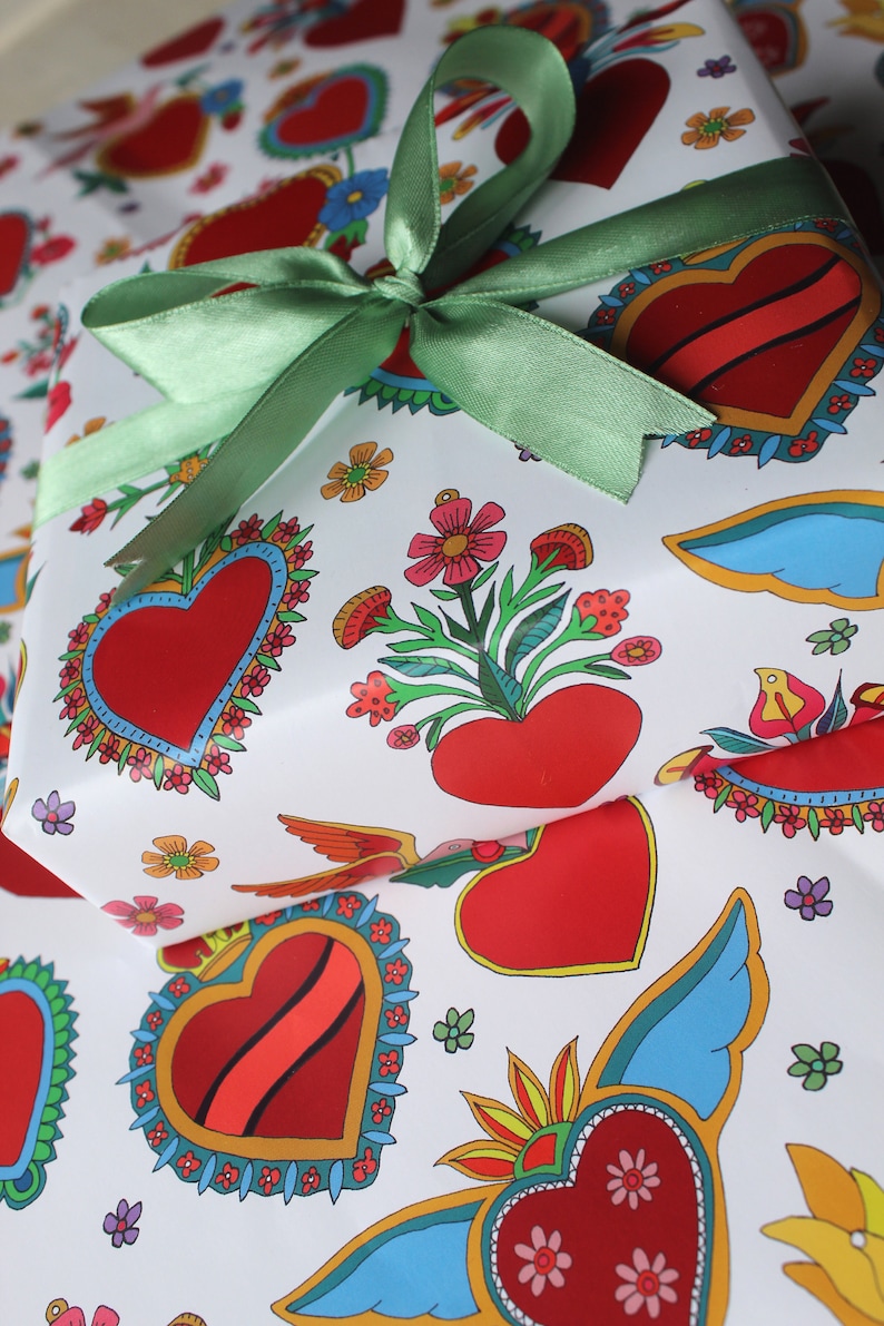 Papier cadeau coeurs Coeurs mexicains Saint-Valentin motif milagros image 6