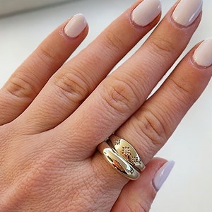 Starburst Ring, 14k Solid Gold Dainty Ring, Signet Ring, Polaris Ring, North Star Ring, Pinky Ring, 30th Birthday Gift