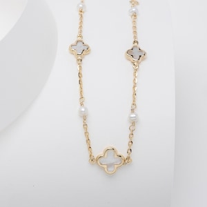 14k Gold Mother of Pearl Clover Bracelet: Freshwater Pearl Accent