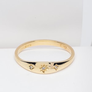 Starburst Ring, 14k Solid Gold Dainty Ring, Small Signet Ring, Polaris Ring, North Star Ring, Pinky Ring, 14k Gold Ring Women