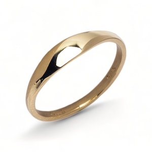 14k Gold Ring, Polished Gold Band, Engravable Jewelry, Minimalist Ring, Customizable Ring, Stackable Ring, Oval Face Ring, Personalized Ring