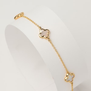Mother of Pearl Four Leaf Clover Bracelet in 14K Gold, Good Luck Cross, Cross Charm Bracelet, Wedding Gift, Summer Jewelry