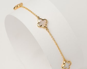 Mother of Pearl Four Leaf Clover Bracelet in 14K Gold, Good Luck Cross, Cross Charm Bracelet, Wedding Gift, Summer Jewelry