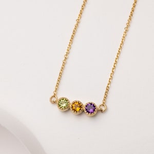 Triple Birthstone, 14k Gold Necklace, Family Birthstones, Personalized Gift, Birthstone Necklace, Gold Jewelry Gift, Sentimental Jewelry