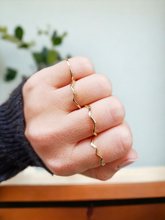 10k Yellow Gold Wave Band Thumb Ring - High Polish Minimalist Jewelry, Size 7 - View #11