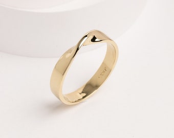 Thick Gold Mobius Ring in 18K Gold for Promise Ring Couple, Christmas Gift