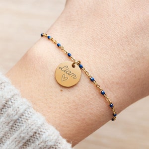 Personalized blue beaded chain bracelet with medals to engrave, Women's Bracelet, First name bracelet, Godmother Mom Gift, Mother's Day