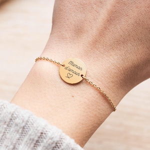 Personalized bracelet with medal to engrave and fine chain, Personalized women&#39;s bracelet, Birth gift for mom, Engraved Godmother Bracelet