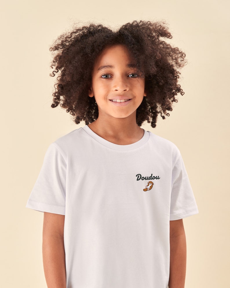 Tshirt Brodé Enfant Blanc, T-shirt Personnalisé Enfant Unisexe, T-Shirt Personnalisé Garçon, Fille, Cadeau Personnalisé Enfant image 5