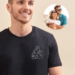 Gepersonaliseerde geborduurde foto heren T-shirt, op maat geborduurde lijntekening, gepersonaliseerde heren T-shirt, gepersonaliseerd vaderdagcadeau Noir / Black