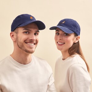 Casquette Brodée Personnalisée Unisexe, Casquette Bleue Brodée, Cadeau Pour Elle, Cadeau Pour Lui, Cadeau Fête Des Mères, Fête Des Pères image 3