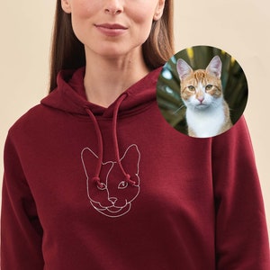 Personalized Embroidered Dog Photo Sweatshirt, Embroidered Dog Portrait, Cat Portrait, Personalized Animals, Mother's Day Gift, Father's Day Brodeaux / Burgundy