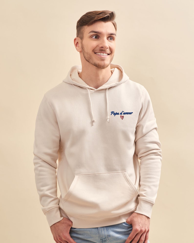 Sweat Brodé Papa d'amour, Sweat à Capuche Brodé pour Homme, Cadeau Papa pour Fête des Pères, Coton Bio et Broderie, Cadeau Fête Des Pères Beige