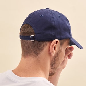 Casquette Brodée Personnalisée Unisexe, Casquette Bleue Brodée, Cadeau Pour Elle, Cadeau Pour Lui, Cadeau Fête Des Mères, Fête Des Pères image 9