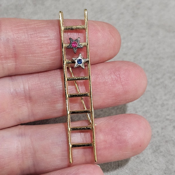 Mary Kay Ladder of Success 2 Stars Ruby and Sapphire Stone Gold Tone Brooch Pin Vintage