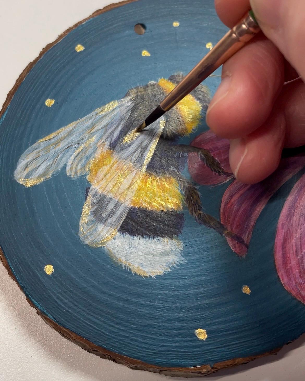 Rustic Bee Design Whimsical Bee Painting on Wood Slice, Hand Painted Bee Decor Nature ...