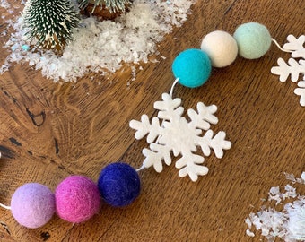 Snowflake Felt Ball Garland| Frozen themed Felt Ball Garland| Christmas Pom Pom Garland - Frozen themed colours
