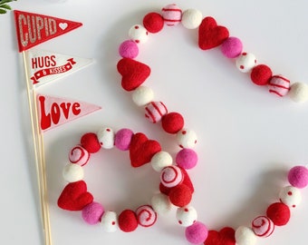 Valentines Felt Ball garland - Red