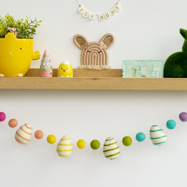 Felt Swirl Easter egg Garland - Bright colours