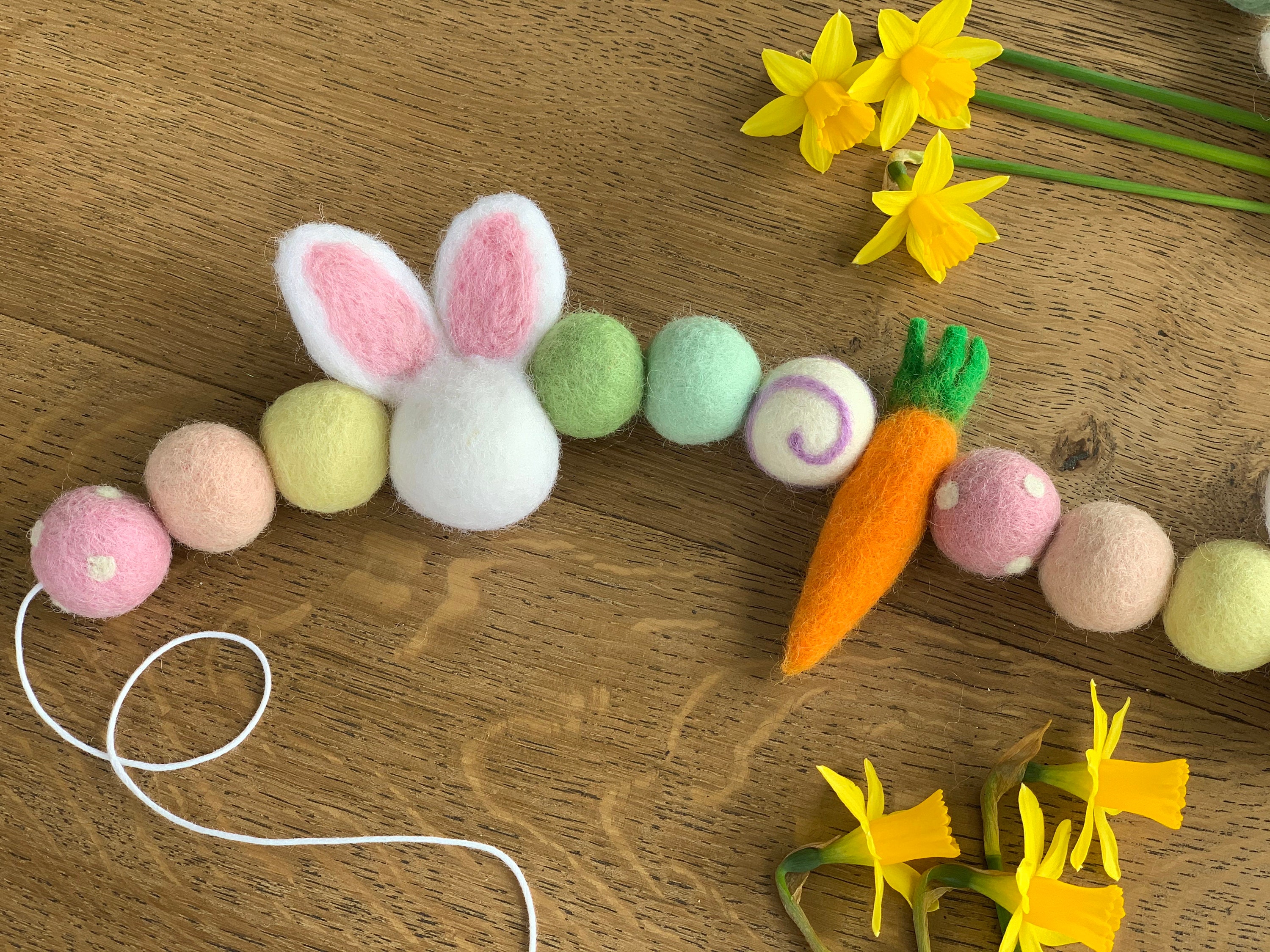 Felted Easter Bunny and Carrot Garland| Easter Felt Ball Garland ...