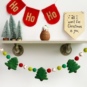 Christmas Tree Felt Ball Garland - Traditional Colours