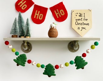 Christmas Tree Felt Ball Garland - Traditional Colours