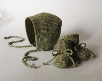 Newborn Baby booties and bonnet - hat hand knitted 2 pcs set from Oeko-Tex Merino wool in olive green color